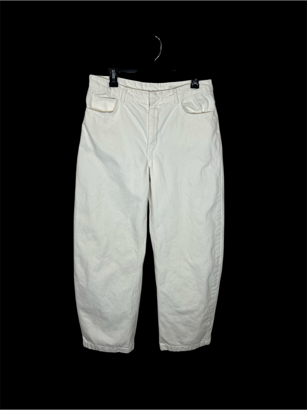 Zara women’s white cotton barrel leg denim
Jeans size 8 - Picture 2 of 9